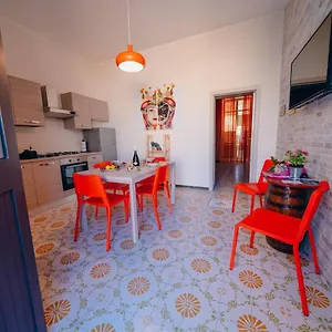  Hébergement de vacances Syracuseapartments Il Mare Di Ortigia Italie