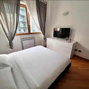 - Station Apartment