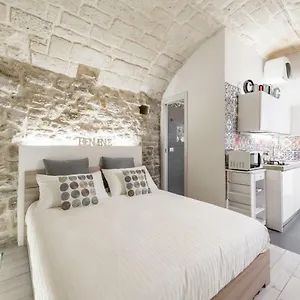 San Nicola Old Town Casatuabari Apartment
